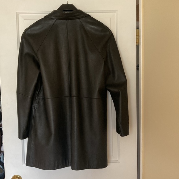 Short leather coat in dark brown - Picture 9 of 12